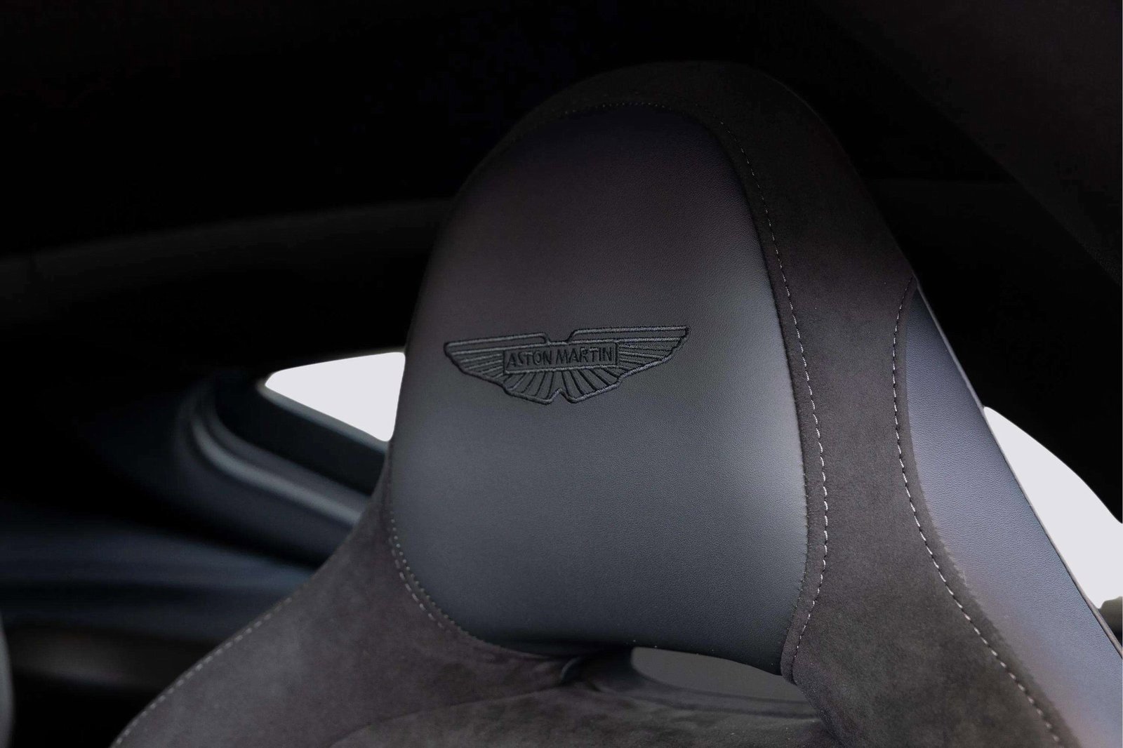 New 2026 Aston Martin V8 Vantage Coupe image 23