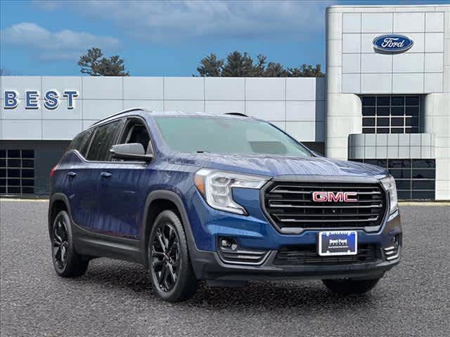 Used 2022 GMC Terrain SLT w/ Tech Package