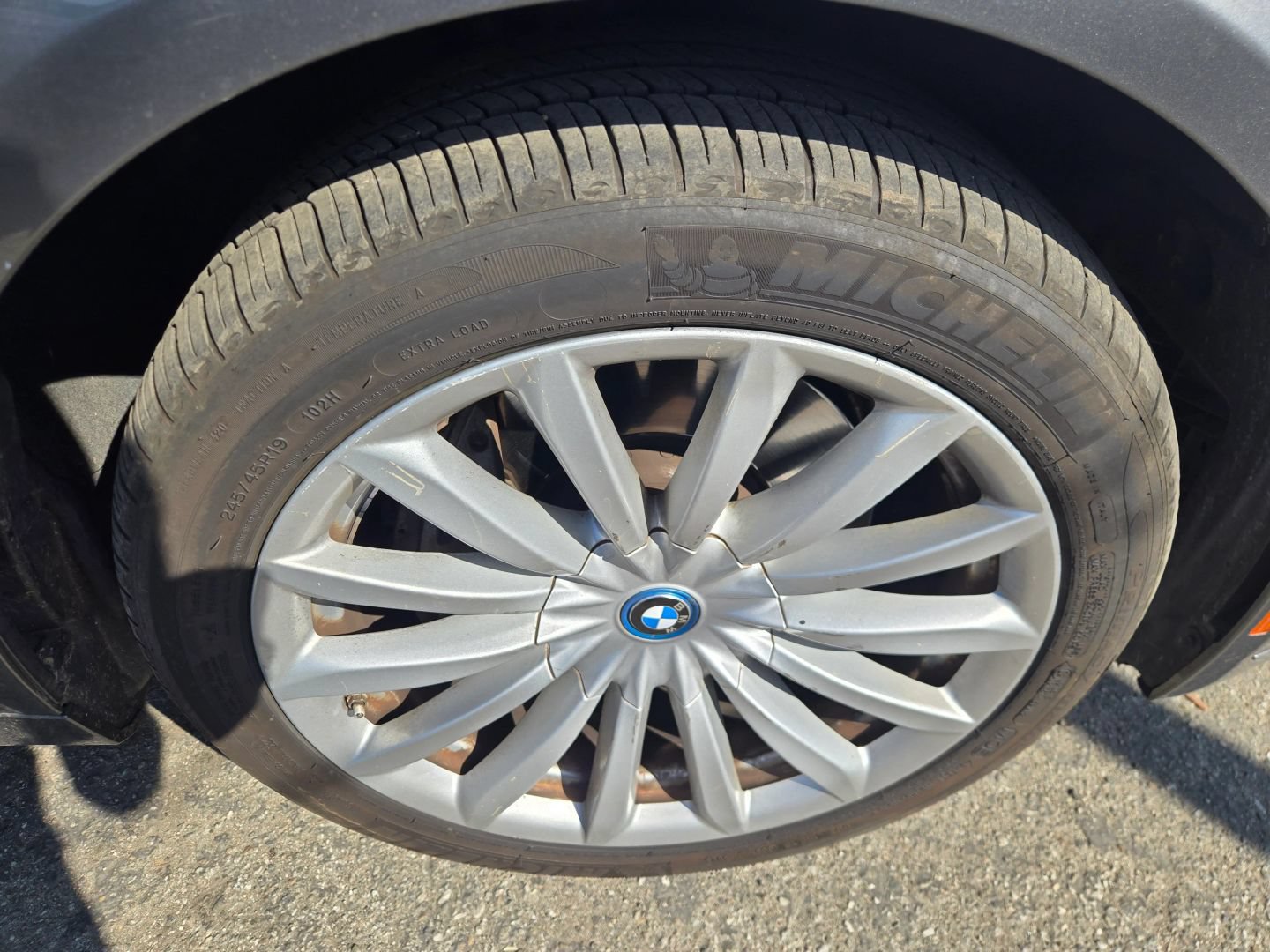Used 2018 BMW 740e xDrive w/ Executive Package AWD/4WD image 34