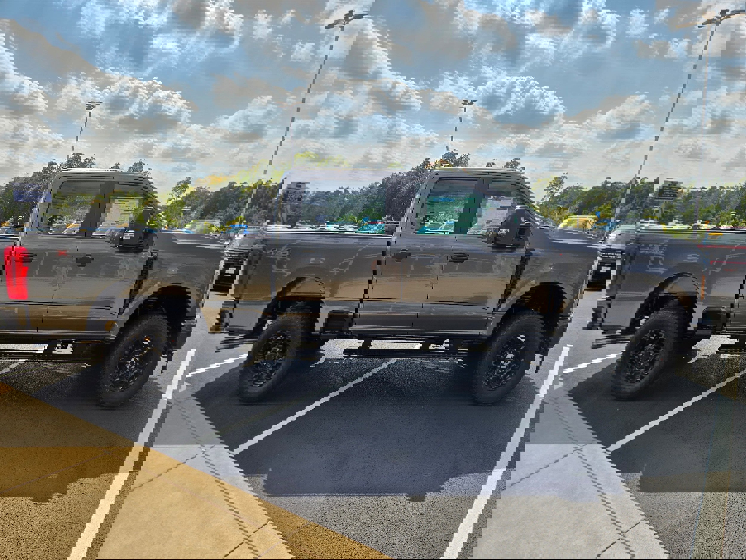 New 2026 Ford F250 4x4 Crew Cab Super Duty image 4