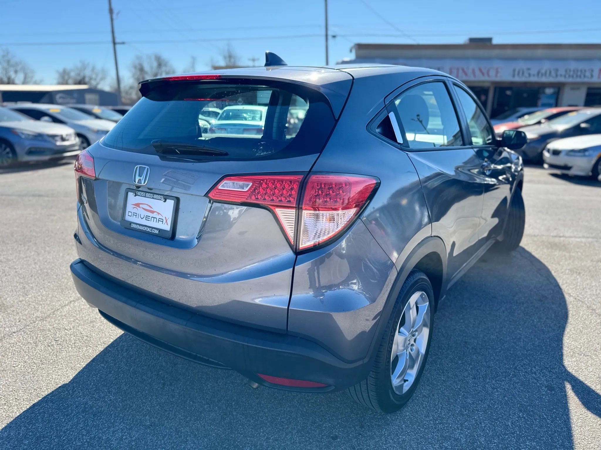 Used 2016 Honda HR-V LX image 3