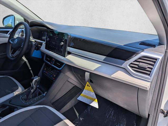 New 2026 Volkswagen Taos SE FWD image 26
