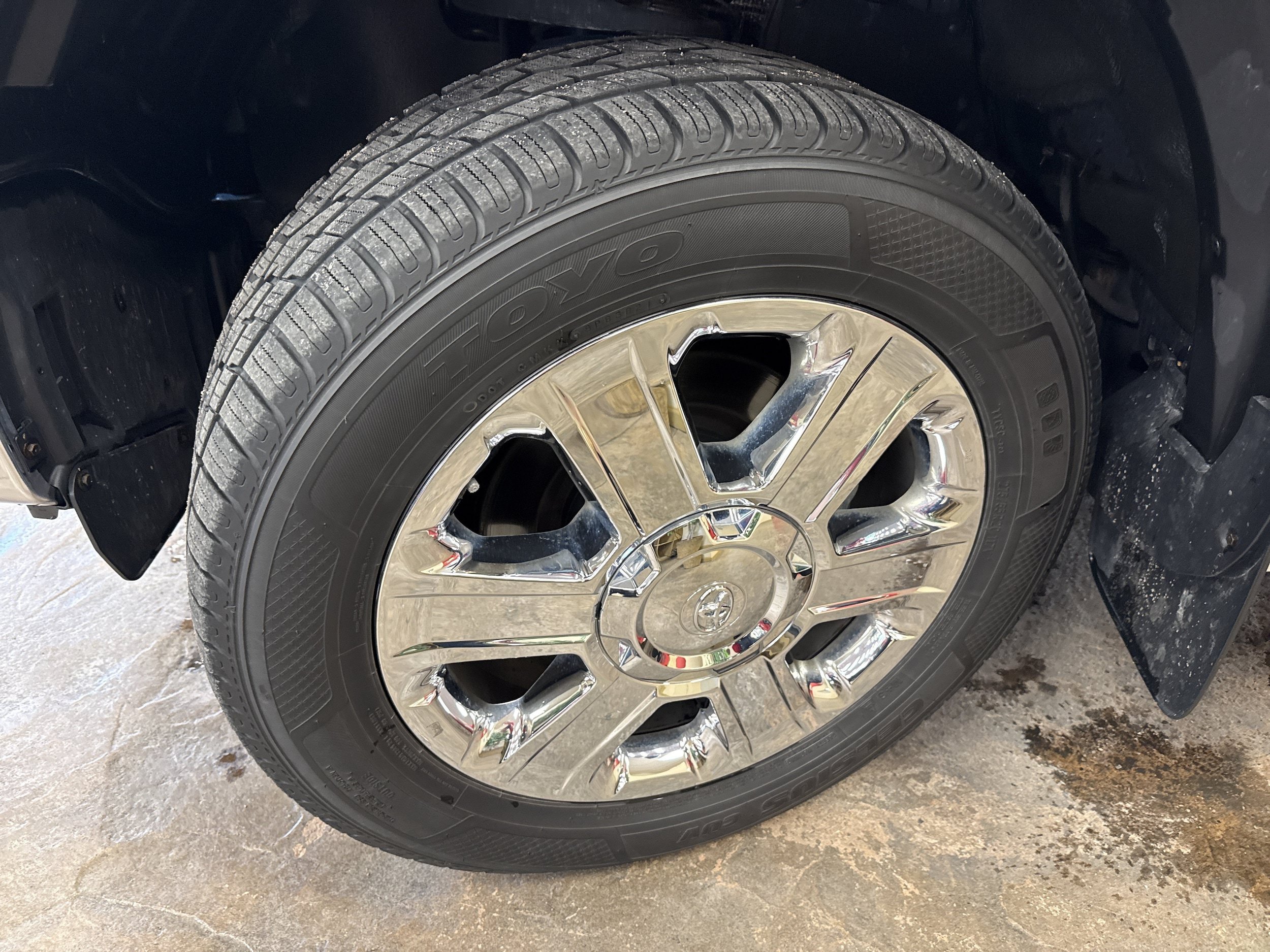 Used 2019 Toyota Tundra 1794 Edition AWD/4WD image 4