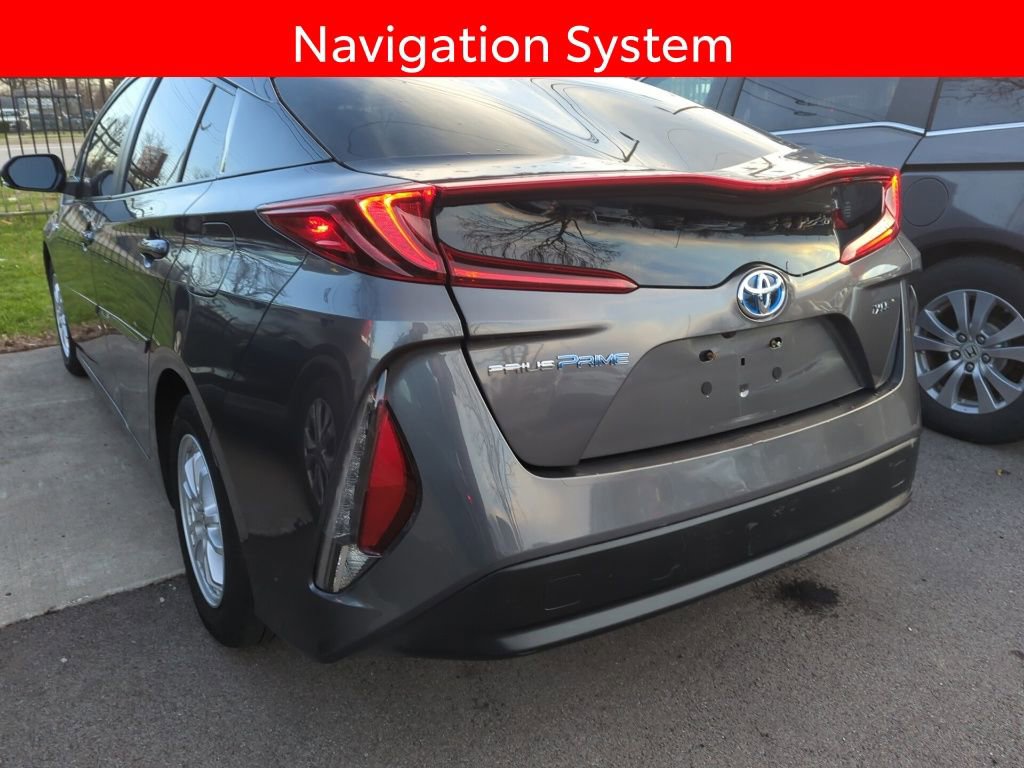Used 2021 Toyota Prius Prime XLE image 4