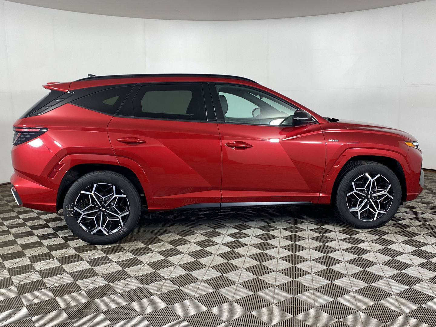 Used 2022 Hyundai Tucson N Line w/ Cargo Package AWD/4WD image 4
