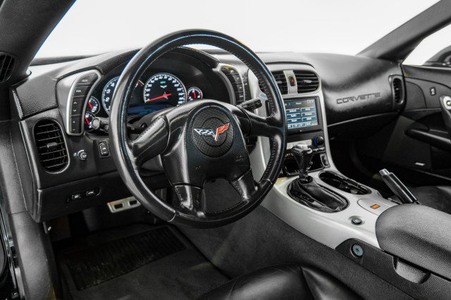 Used 2005 Chevrolet Corvette Convertible w/ Preferred Equipment Group RWD image 16