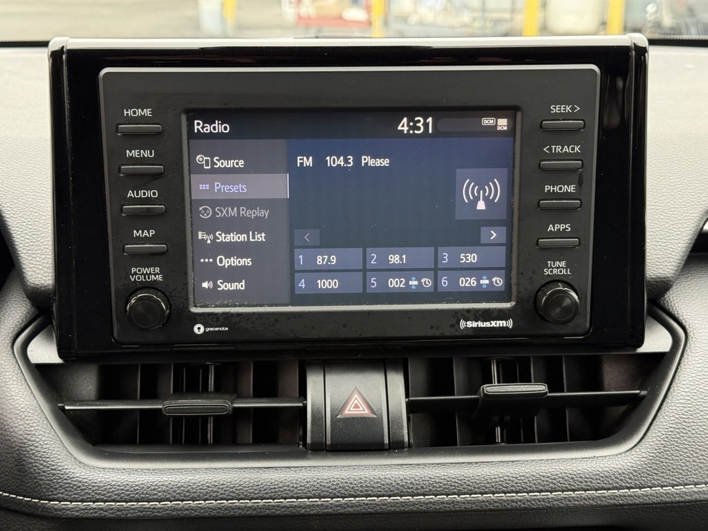 Used 2020 Toyota RAV4 LE w/ Carpet Mat Package image 27