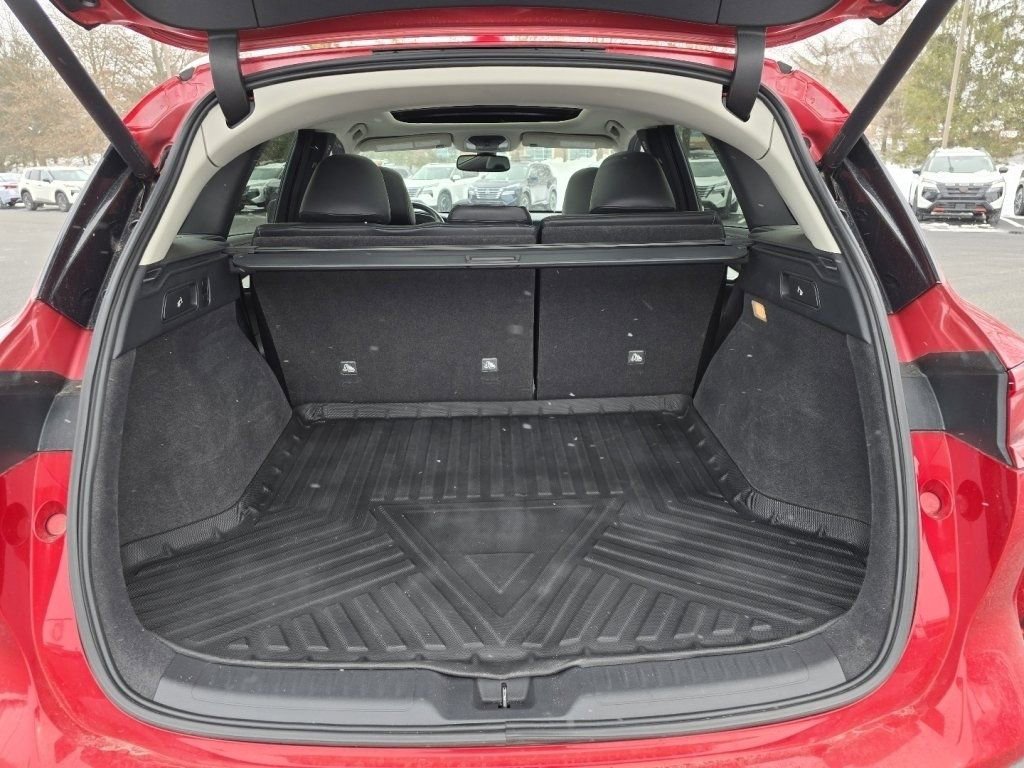 Used 2020 INFINITI QX50 Essential image 16