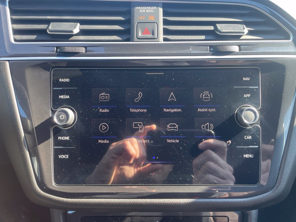 Used 2023 Volkswagen Tiguan SEL R-Line AWD/4WD image 26