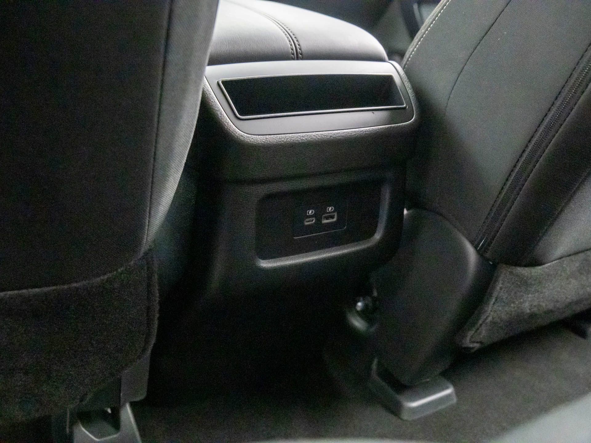 Used 2024 Nissan Pathfinder S image 17