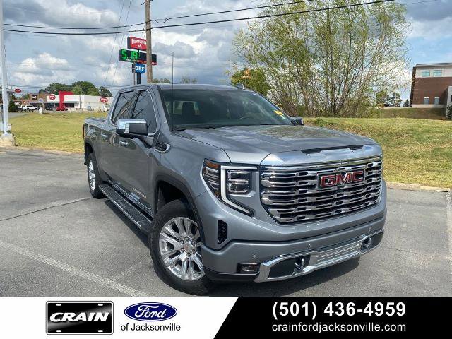 Used 2023 GMC Sierra 1500 Denali w/ Technology Package AWD/4WD image 1