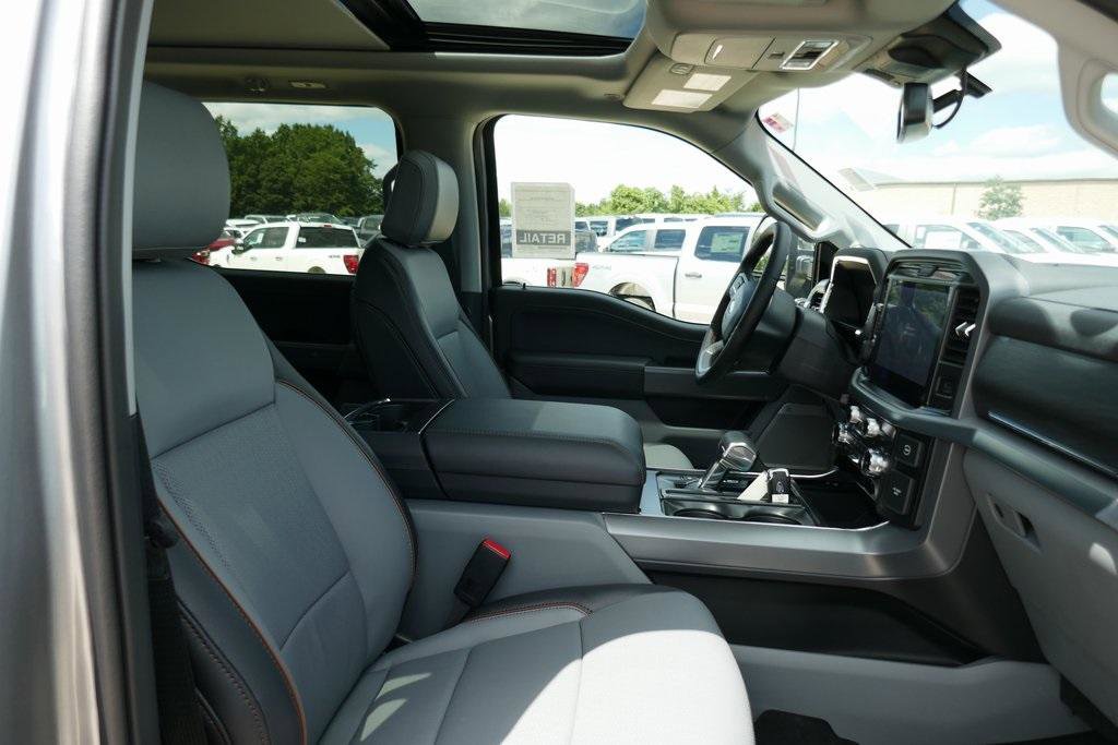 New 2025 Ford F150 Lariat w/ Equipment Group 501A Mid image 11