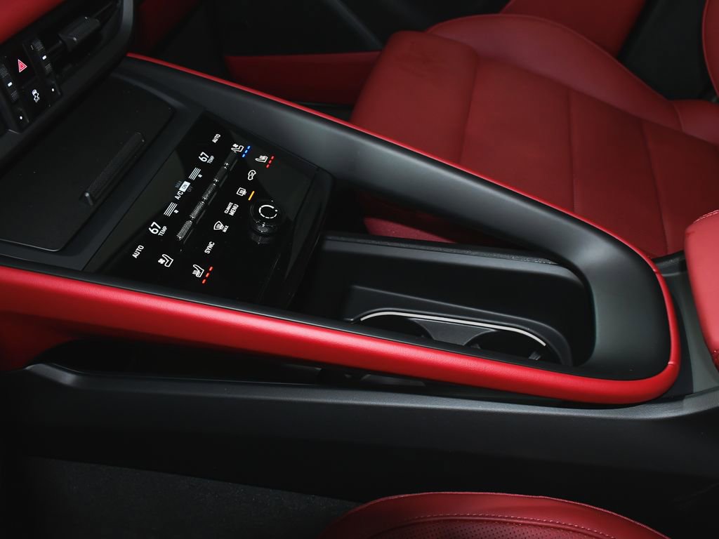 Used 2025 Porsche Macan 4 Electric AWD/4WD image 41