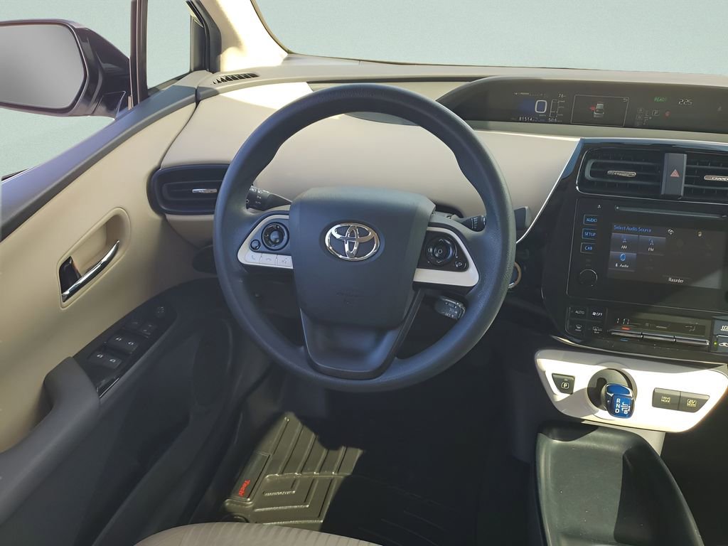Used 2016 Toyota Prius Two image 15