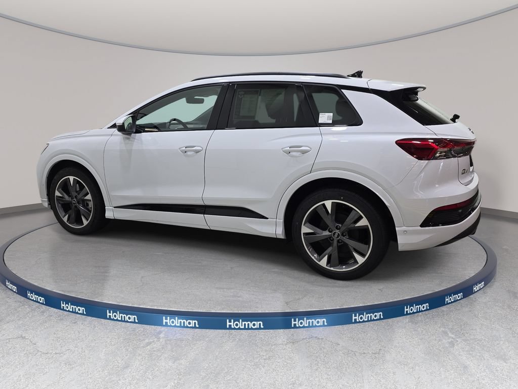 Used 2024 Audi Q4 e-tron Premium Plus w/ Premium Plus AWD/4WD image 9