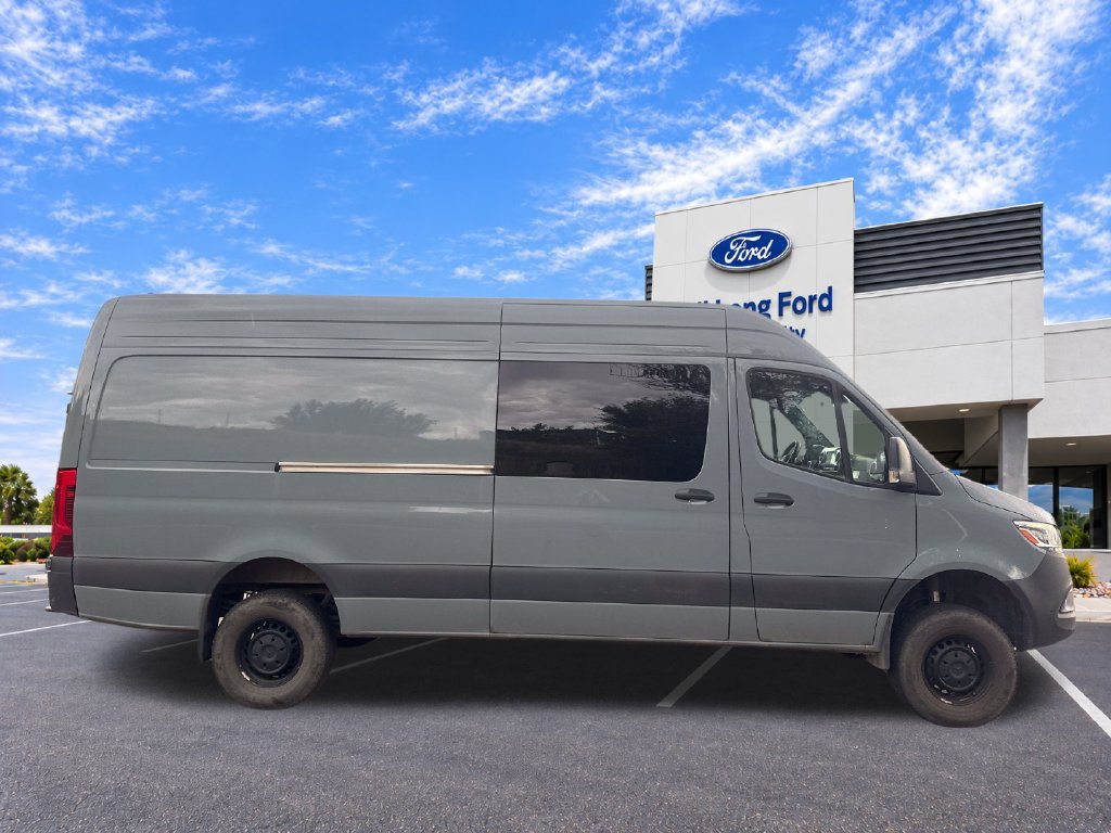 Used 2025 Mercedes-Benz Sprinter 2500 image 9