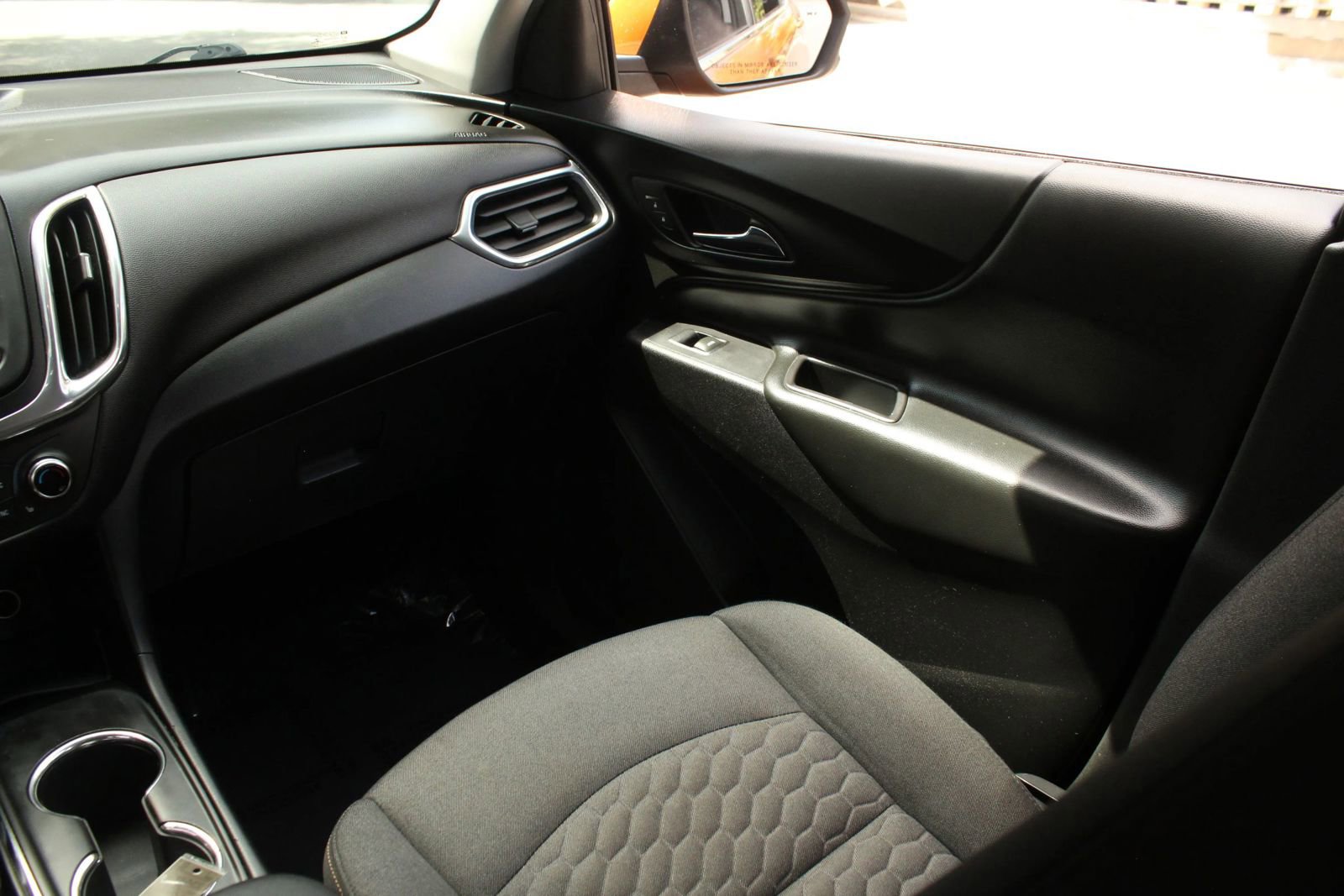 Used 2019 Chevrolet Equinox LT FWD image 23