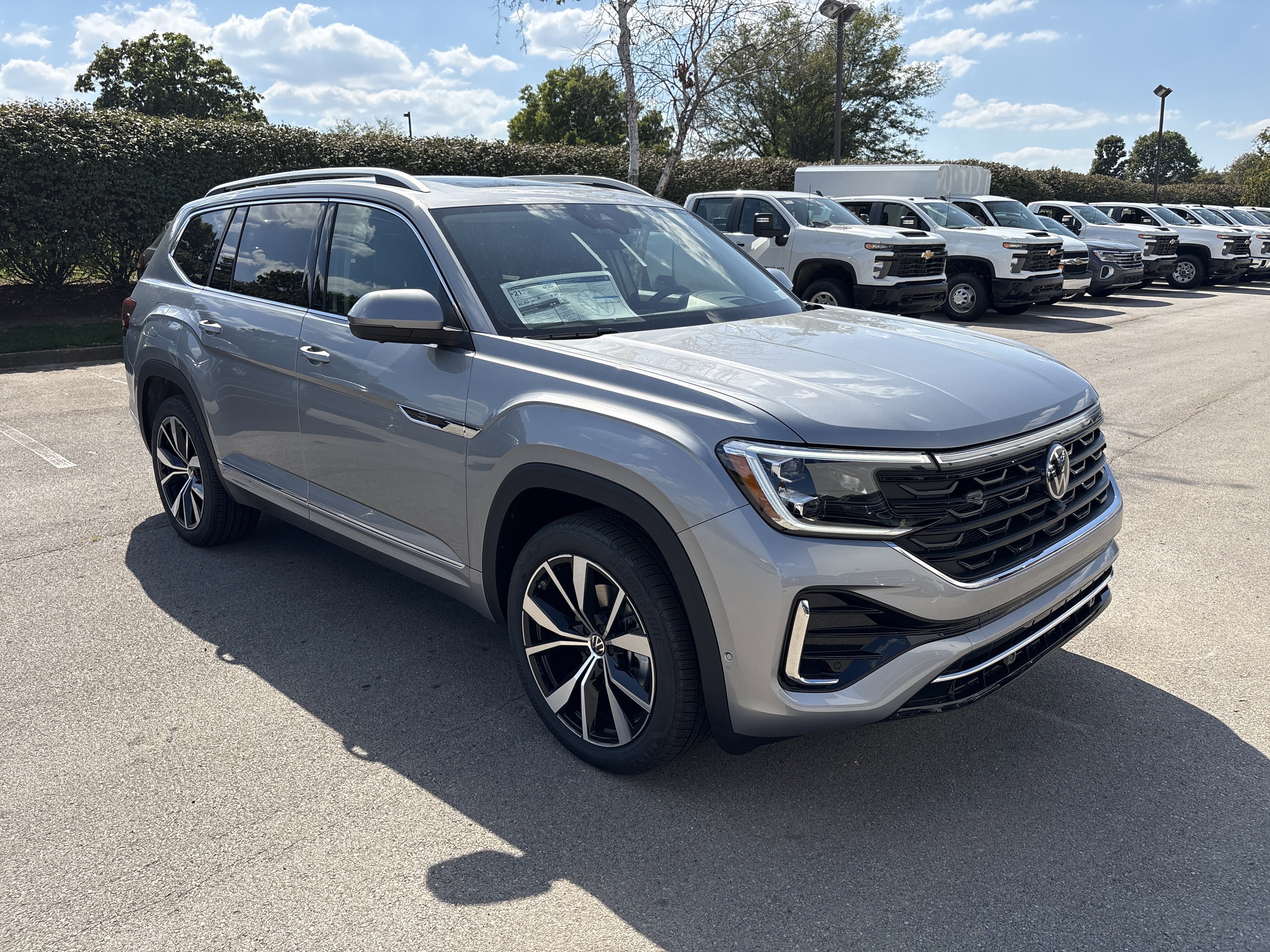 New 2026 Volkswagen Atlas SEL Premium R-Line image 2