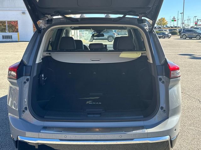 Used 2025 Nissan Rogue Platinum w/ Tech Package image 13