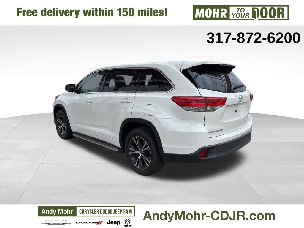 Used 2018 Toyota Highlander LE image 5