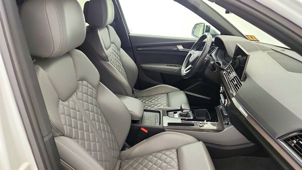 Used 2021 Audi SQ5 Premium Plus w/ Premium Plus Package AWD/4WD image 24