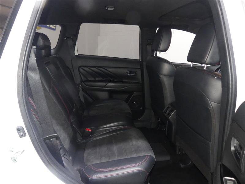 Used 2022 Mitsubishi Outlander SEL AWD/4WD image 28