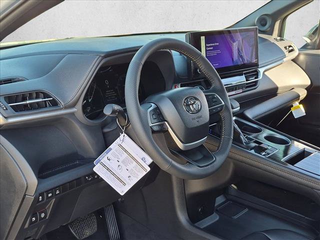 New 2026 Toyota Sienna XLE Woodland Edition AWD/4WD image 3