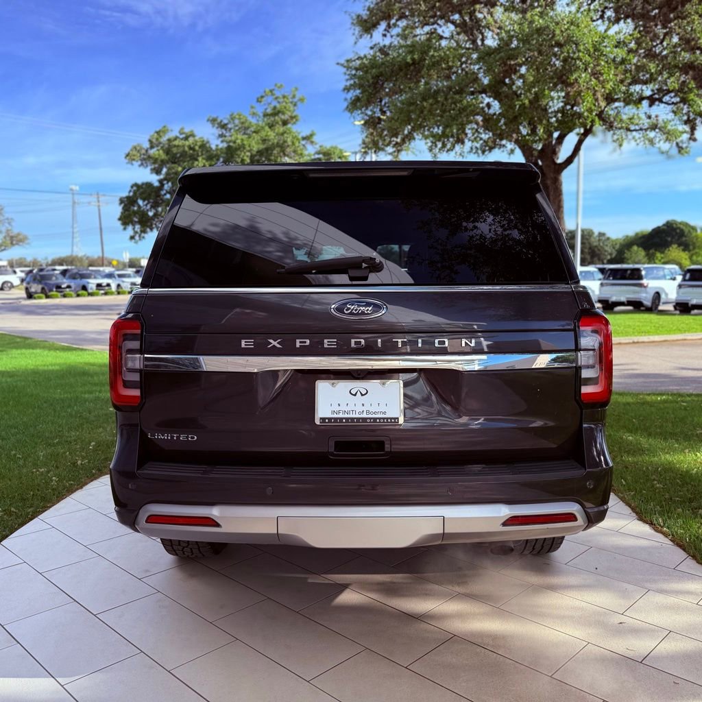 Used 2024 Ford Expedition Limited image 9