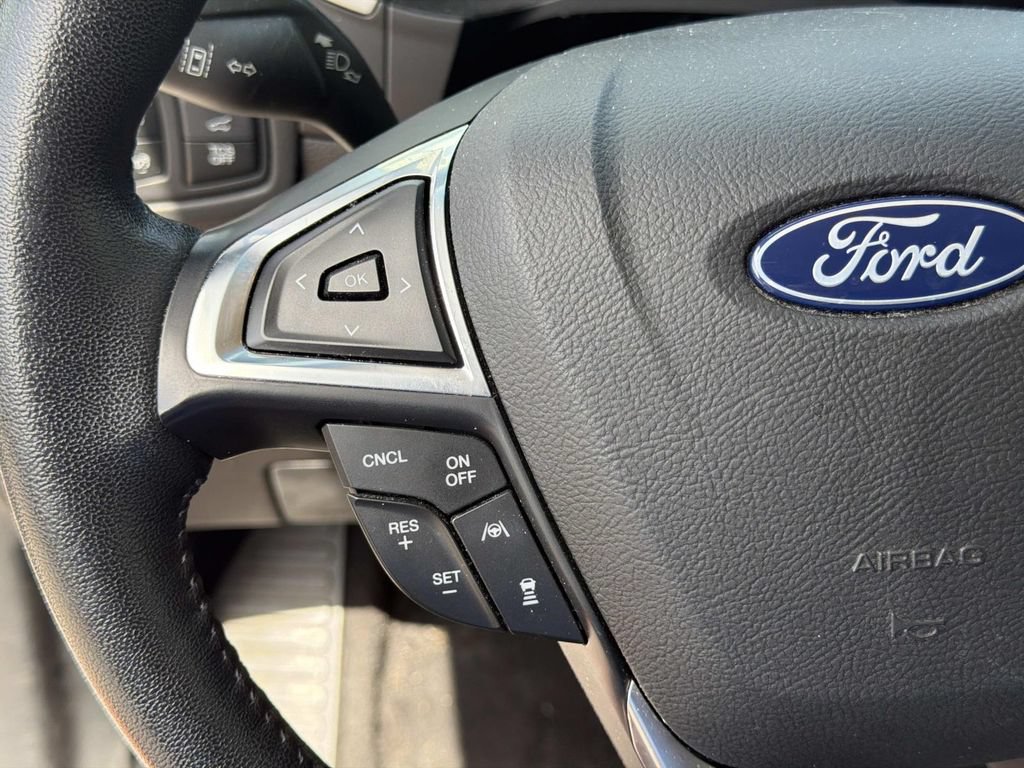 Used 2019 Ford Edge SEL w/ Equipment Group 201A FWD image 22