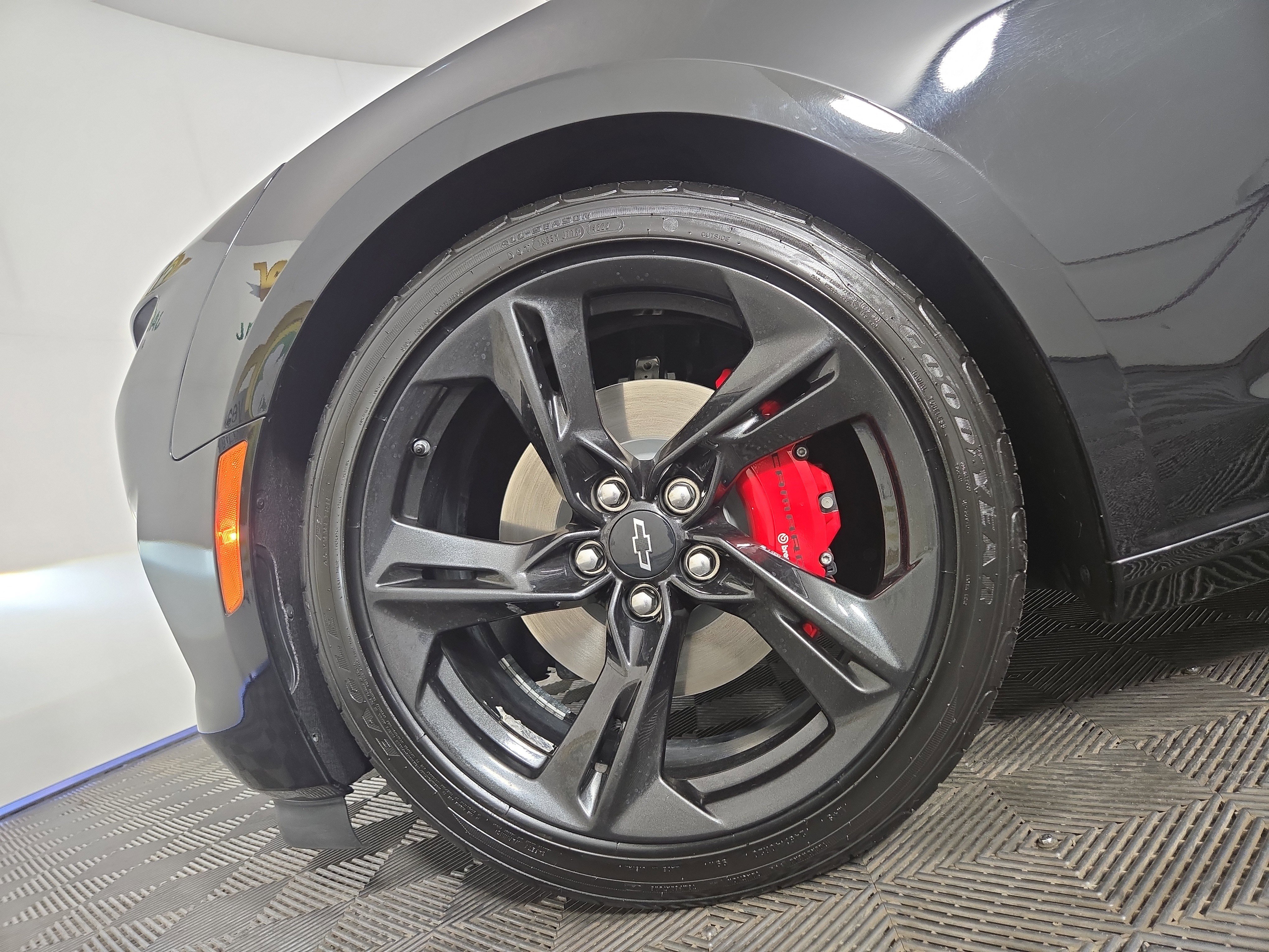 Certified 2021 Chevrolet Camaro LT image 31