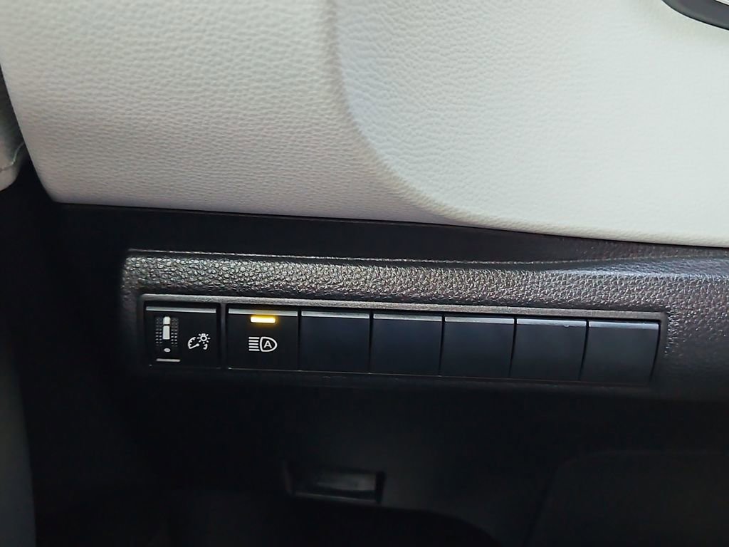 Used 2019 Toyota Corolla SE w/ SE Option Package image 14