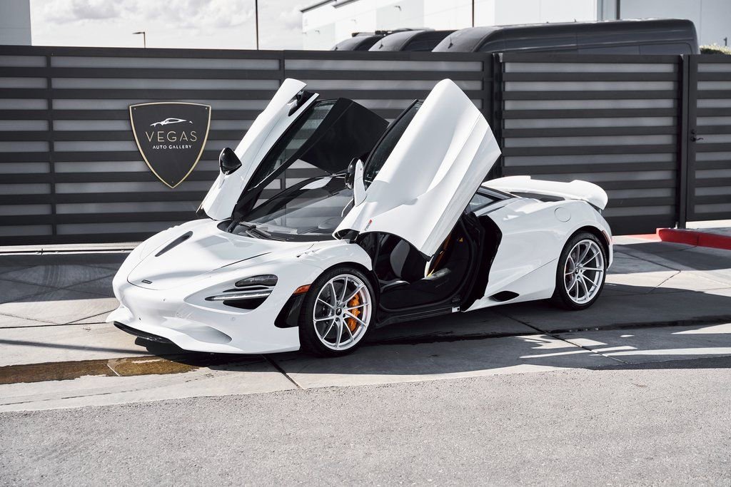 Used 2024 McLaren 750S image 17