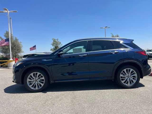 Certified 2023 INFINITI QX50 Luxe w/ Cargo Package FWD image 2