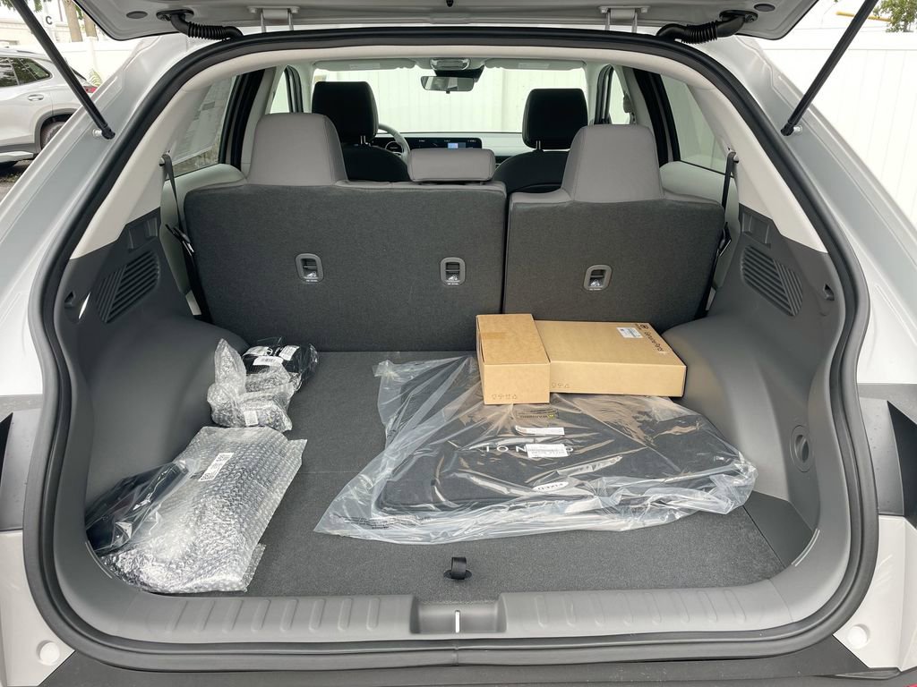New 2025 Hyundai Ioniq 5 SE image 48