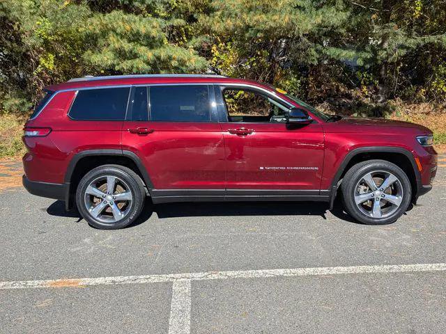 Certified 2021 Jeep Grand Cherokee L Limited w/ MOPAR Finishing Package AWD/4WD image 8
