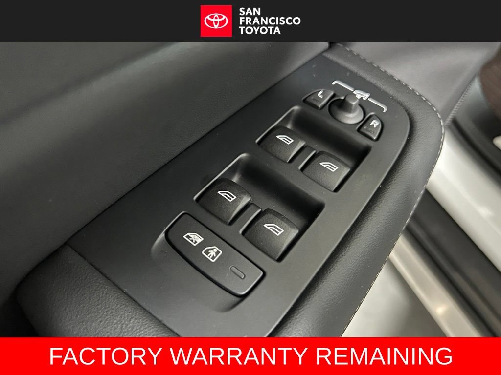 Used 2026 Volvo V60 B5 Cross Country Ultra w/ Climate Package AWD/4WD image 36