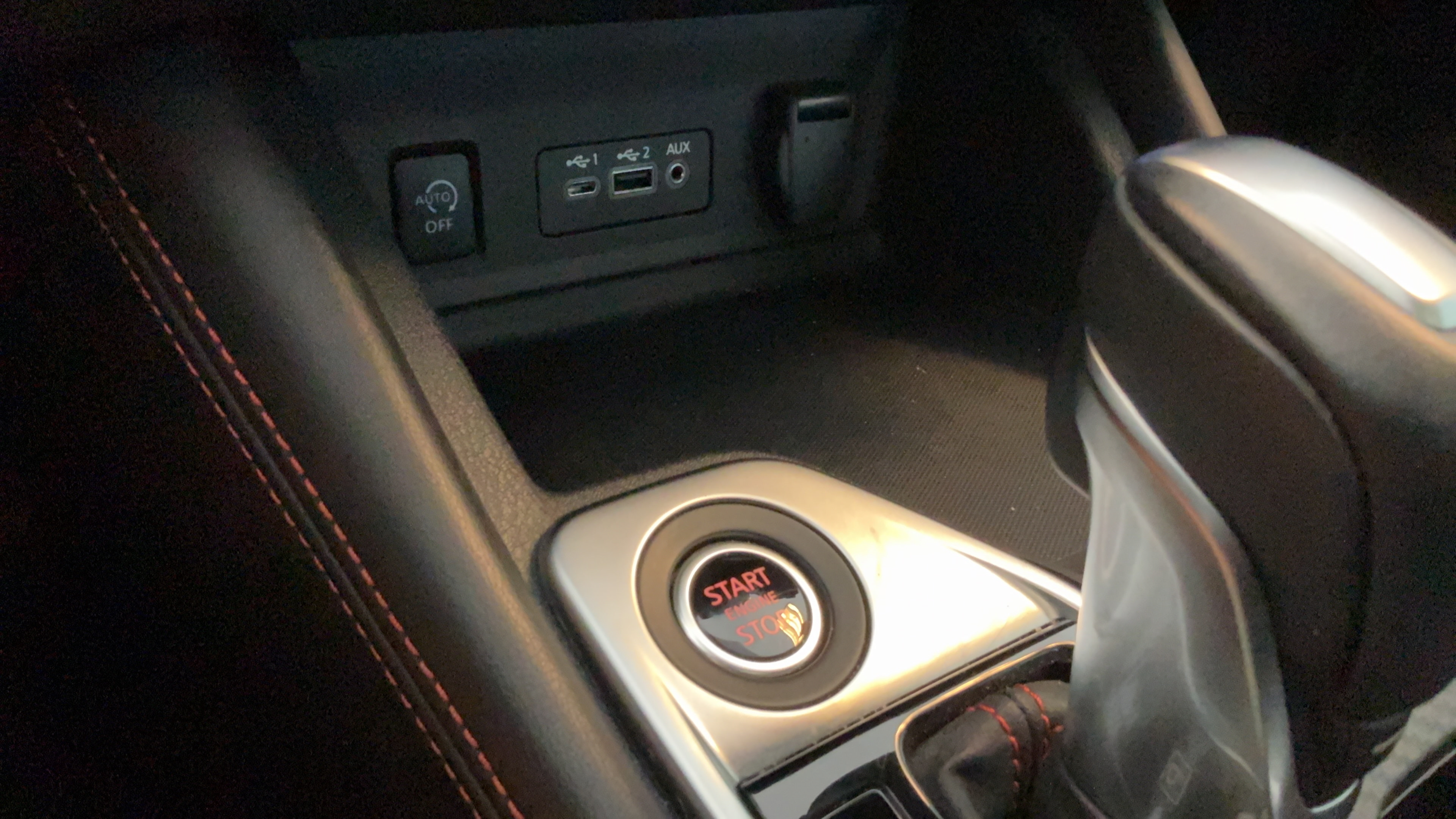 Used 2024 Nissan Sentra SR w/ SR Premium Package FWD image 14