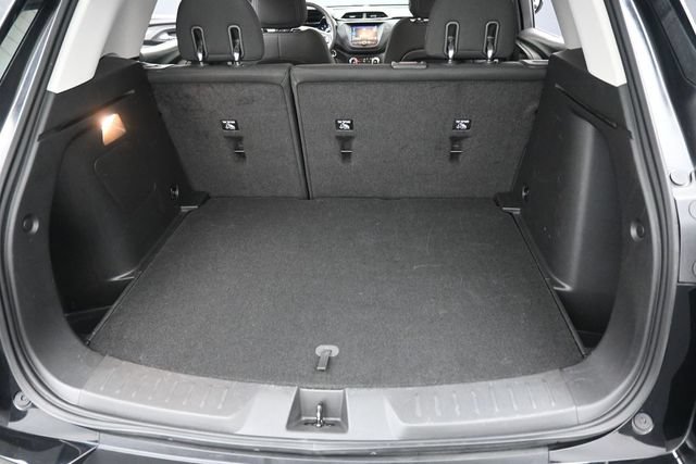 Used 2023 Chevrolet TrailBlazer LT FWD image 30