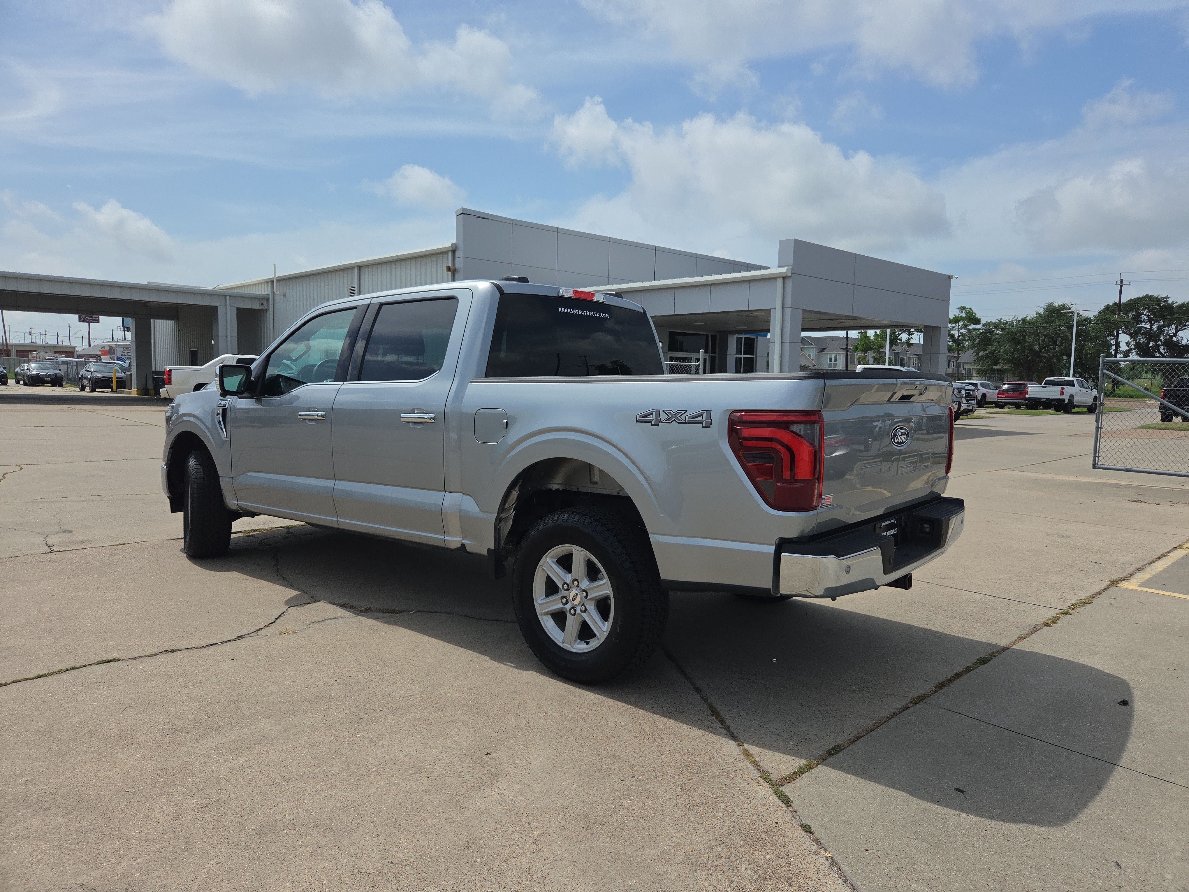 Used 2025 Ford F150 Lariat AWD/4WD image 7