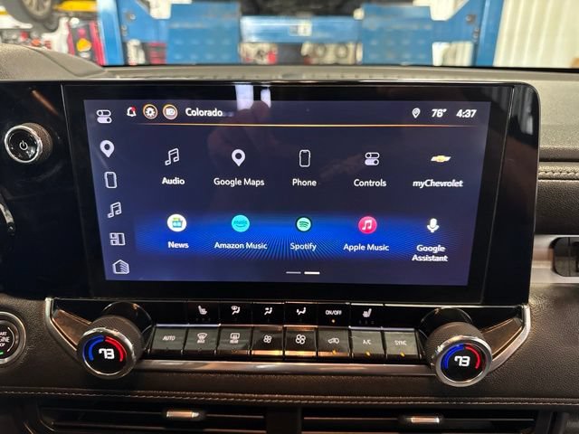 Used 2025 Chevrolet Colorado LT w/ Advanced Trailering Package AWD/4WD image 24