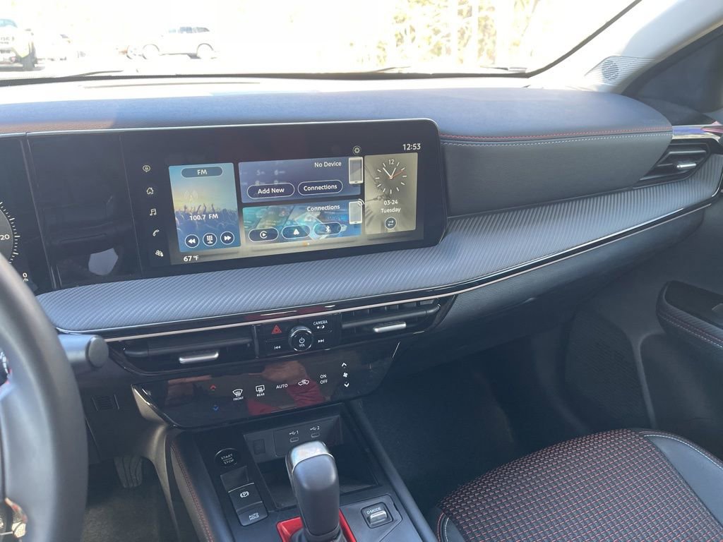 Certified 2025 Nissan Kicks SR image 23