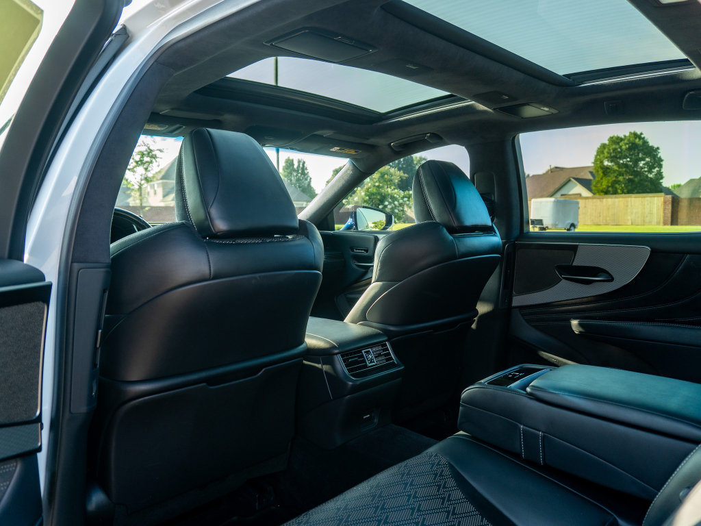 Used 2019 Lexus LS 500 F Sport w/ Accessory Package (Z1) AWD/4WD image 13