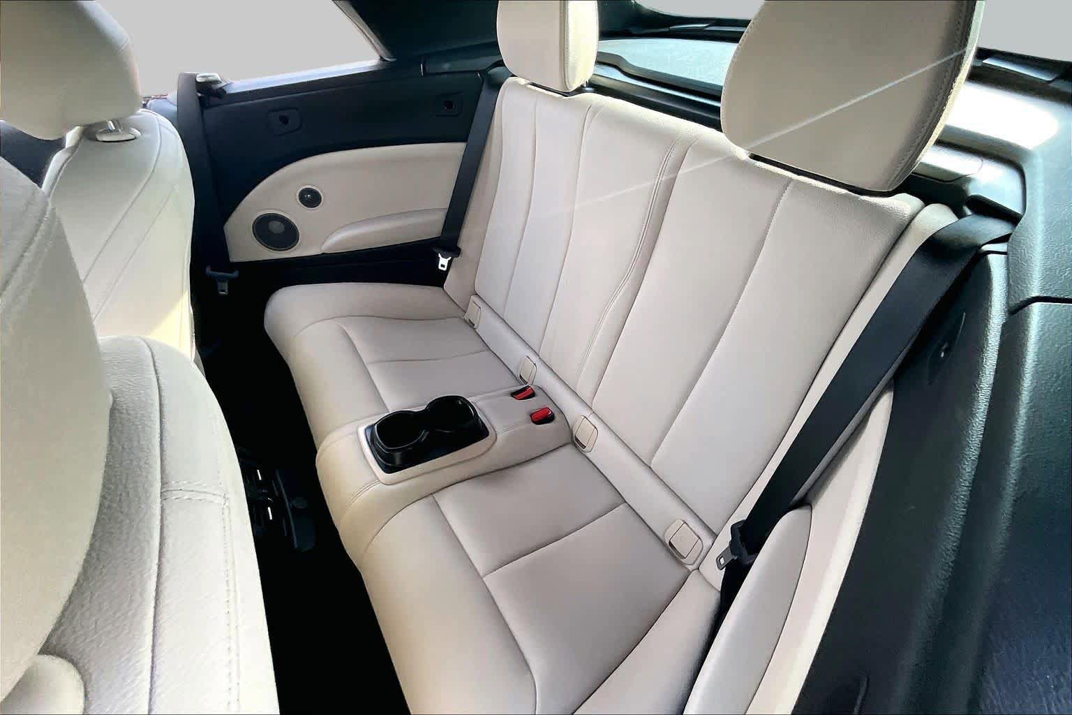 Used 2020 BMW 230i Convertible w/ M Sport Package RWD image 18