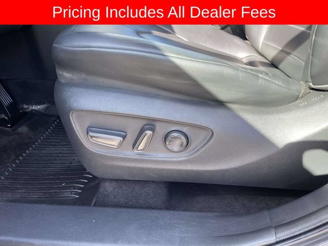 Used 2022 Toyota Highlander XLE AWD/4WD image 24