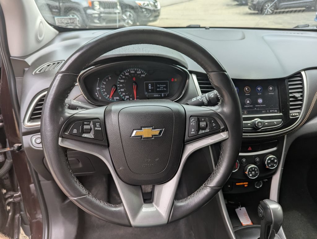 Used 2022 Chevrolet Trax LT w/ Driver Confidence Package AWD/4WD image 7
