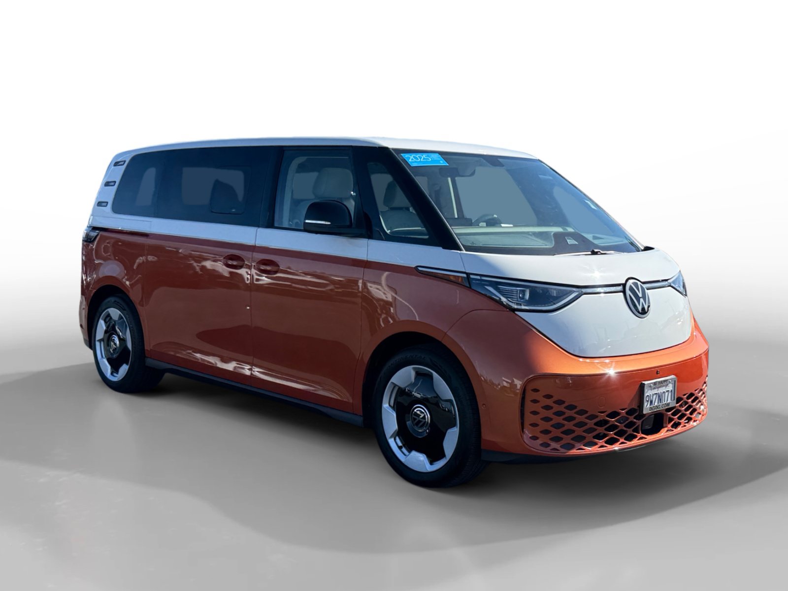 Certified 2025 Volkswagen ID. Buzz Pro S Plus RWD image 7
