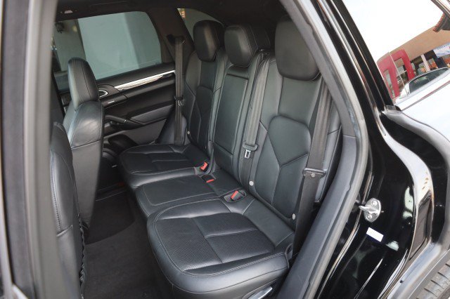 Used 2013 Porsche Cayenne Diesel AWD/4WD image 43