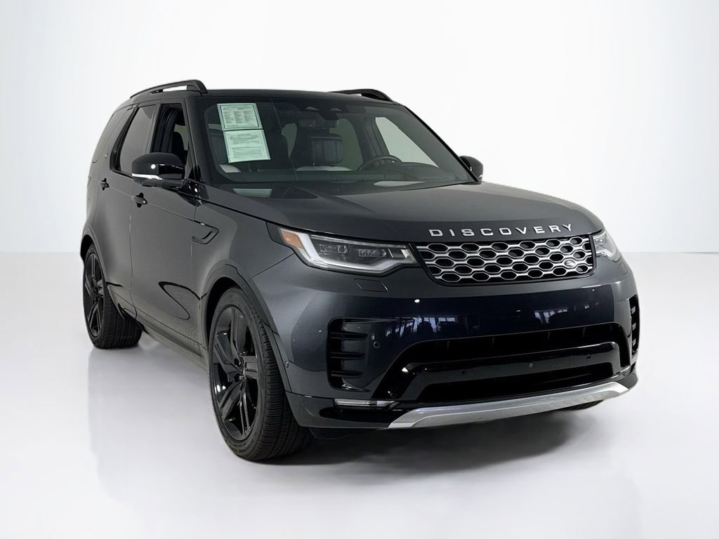 Used 2024 Land Rover Discovery Metropolitan Edition image 7