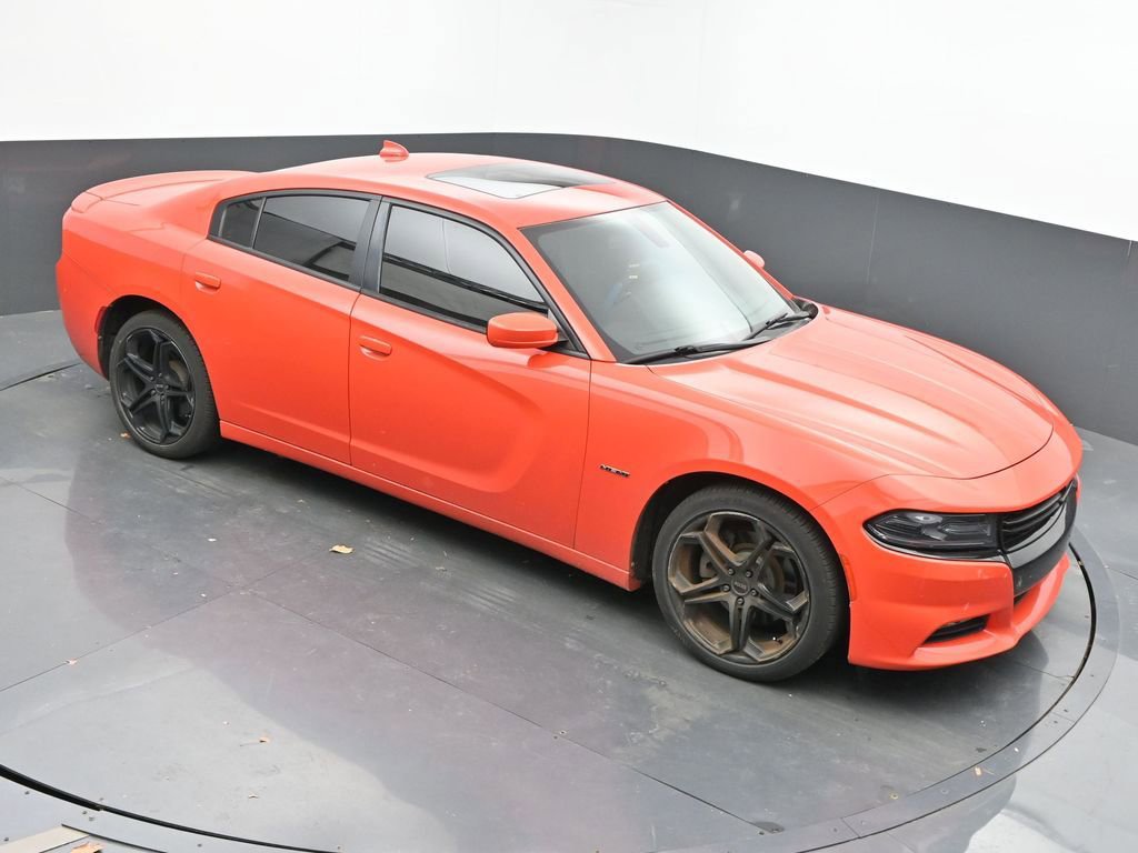Used 2017 Dodge Charger R/T w/ Plus Group image 29