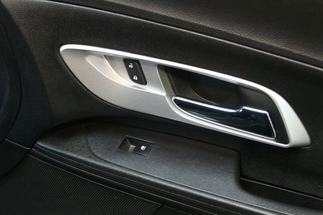 Used 2017 Chevrolet Equinox LS image 9